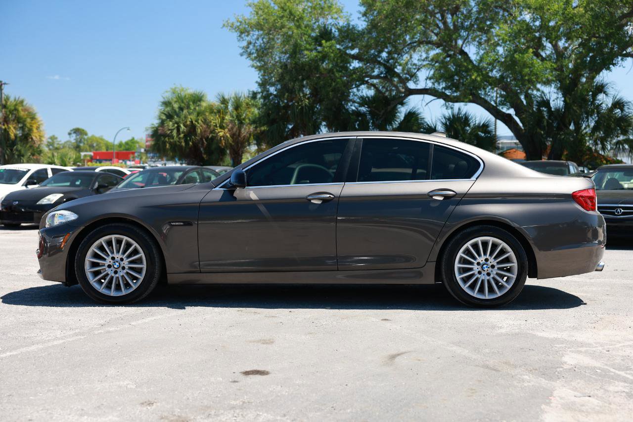 Used 2012 BMW 528i Sedan RWD image 3