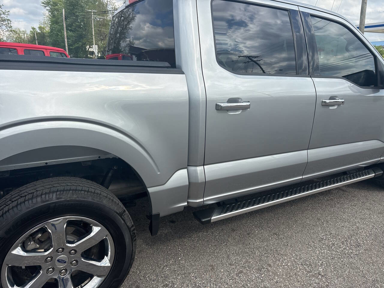 Used 2022 Ford F150 XLT w/ Equipment Group 302A High image 6