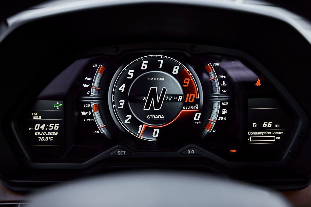 Used 2018 Lamborghini Aventador S image 64