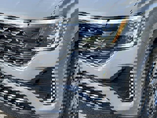 Used 2024 Volkswagen Atlas Cross Sport SEL R-Line image 10