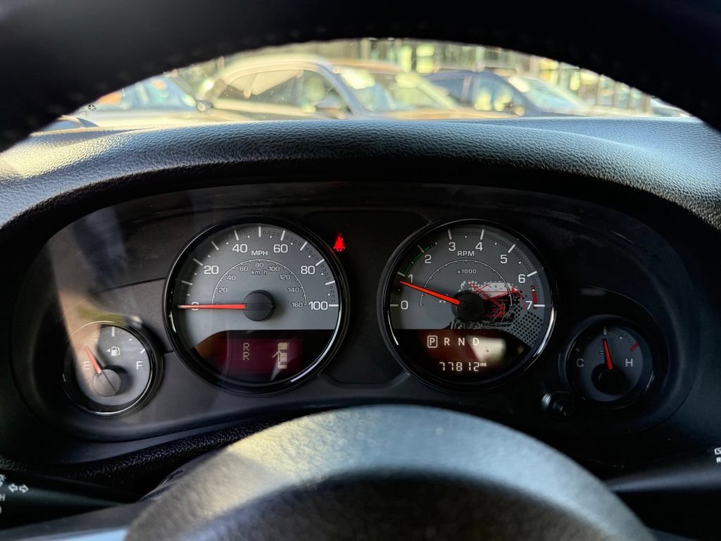 Used 2016 Jeep Wrangler Unlimited Sahara AWD/4WD image 22