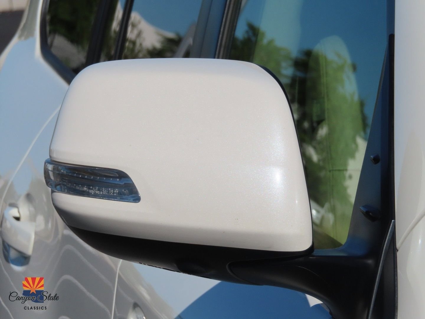 Used 2014 Toyota Land Cruiser image 37