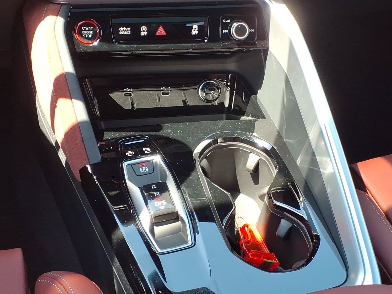 New 2025 Audi SQ5 Premium Plus AWD/4WD image 26