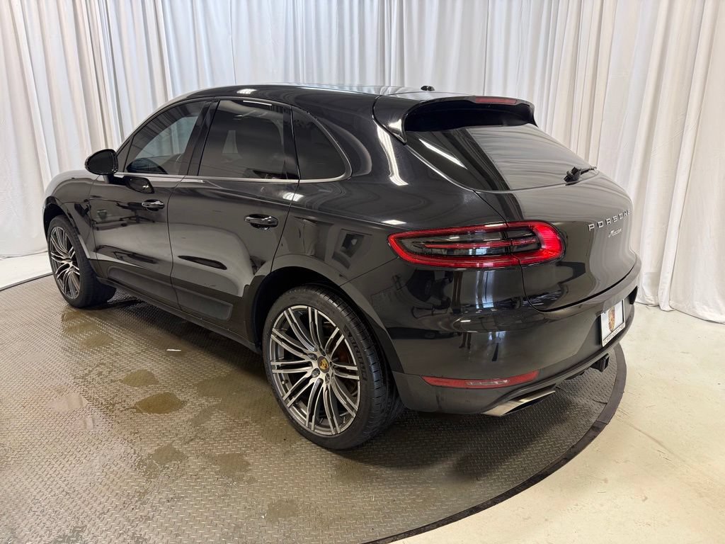 Used 2017 Porsche Macan AWD/4WD image 3