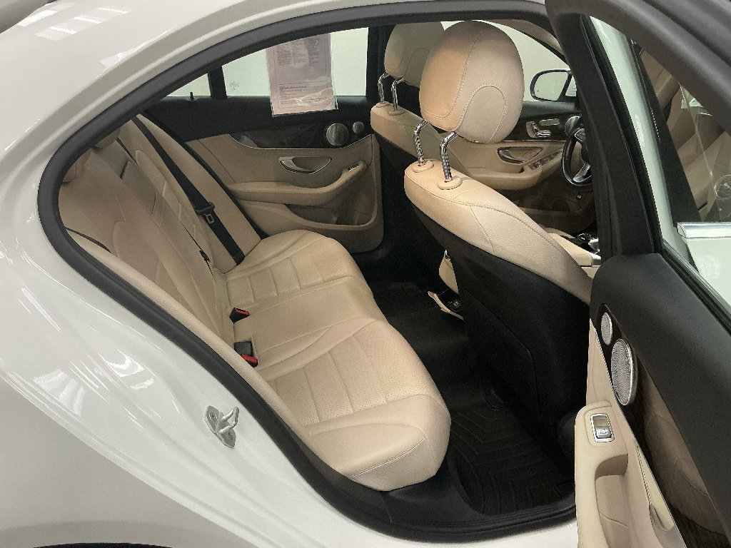 Used 2016 Mercedes-Benz C 300 4MATIC Sedan image 28