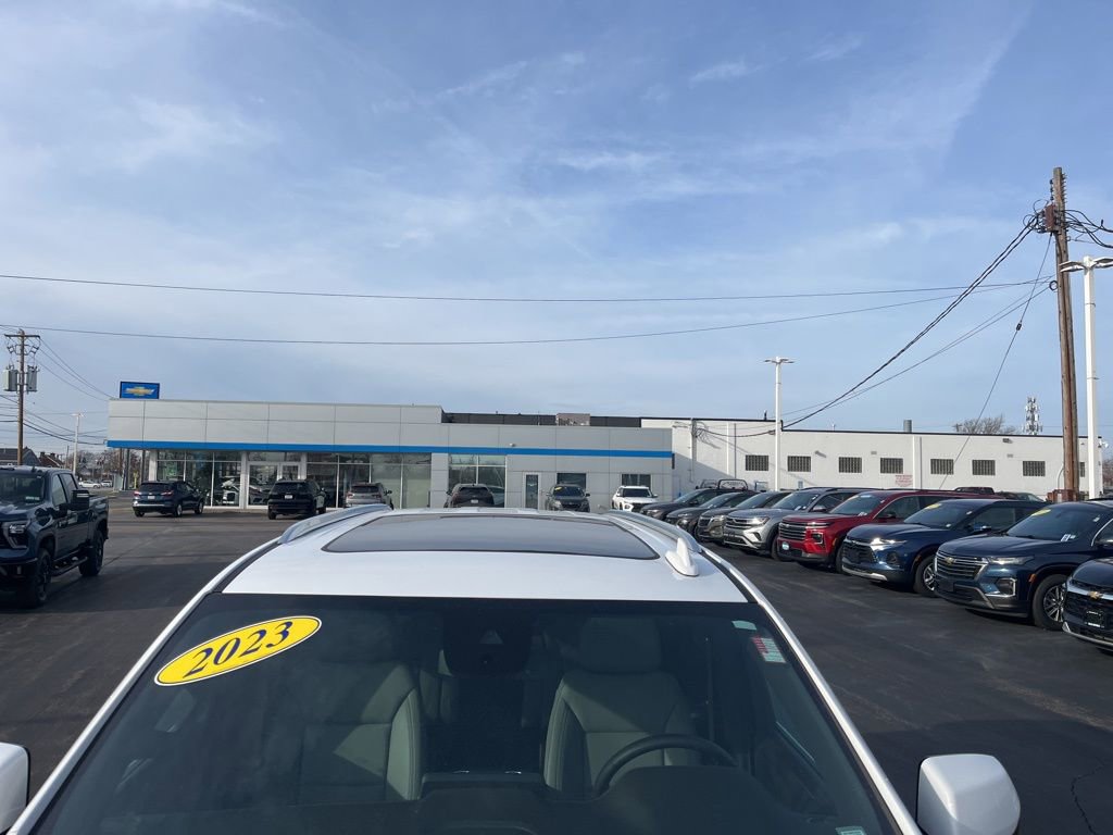 Used 2023 Chevrolet Tahoe LT w/ LT Signature Plus Package image 4