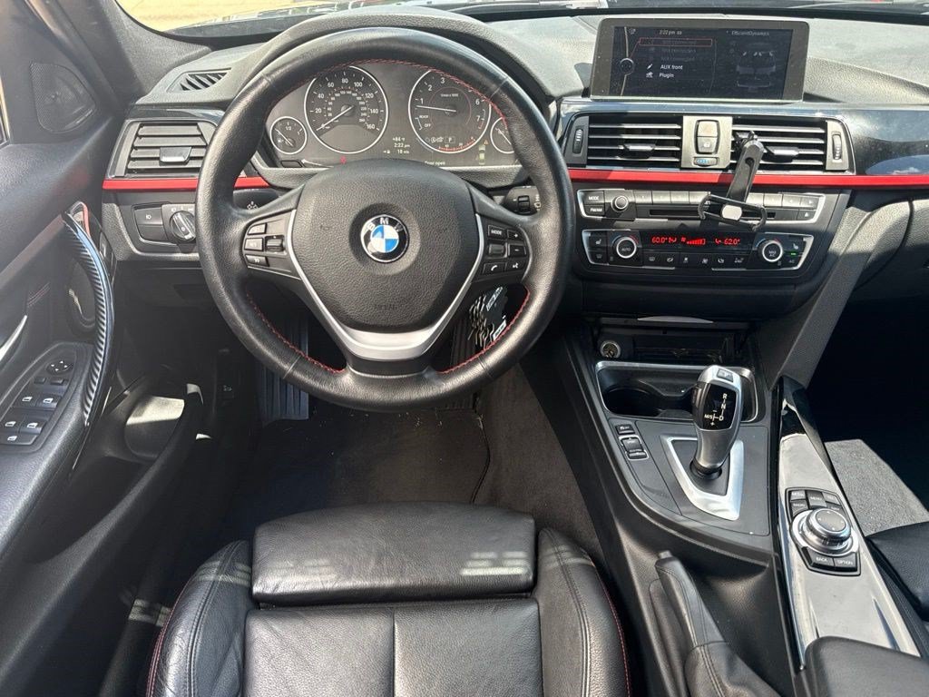 Used 2013 BMW 335i xDrive Sedan AWD/4WD image 7