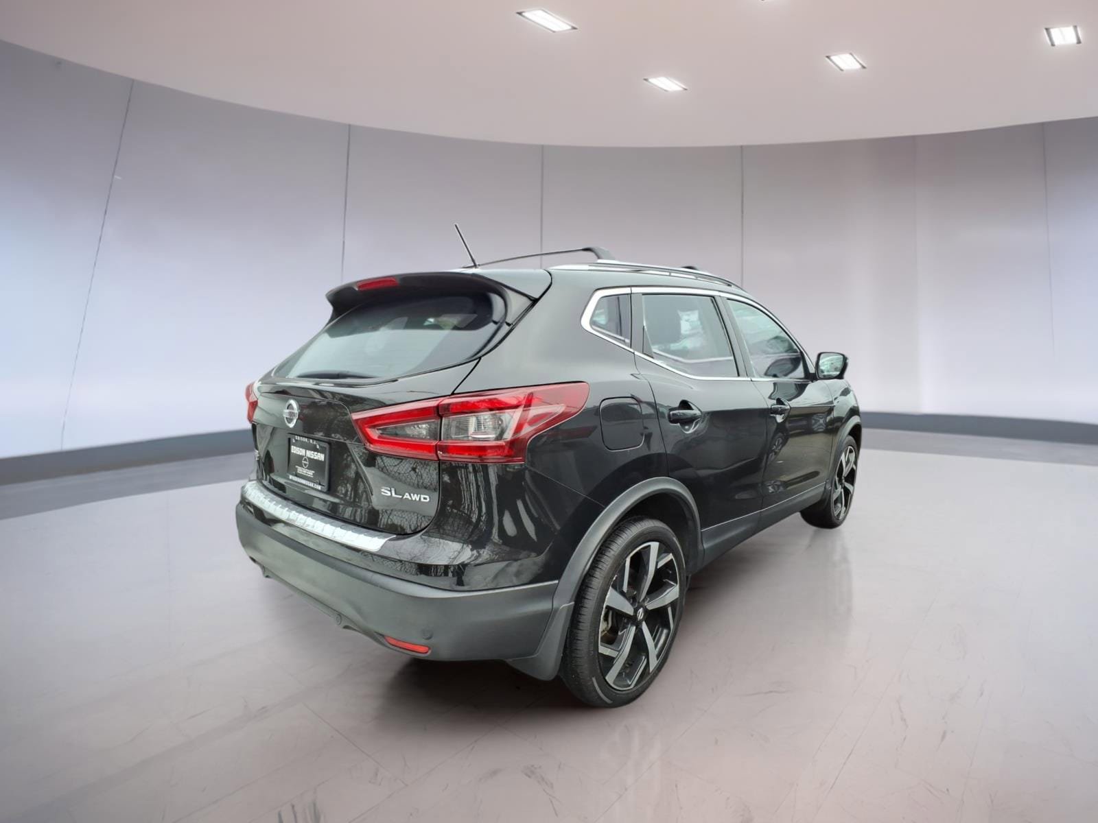 Used 2022 Nissan Rogue Sport SL AWD/4WD image 4