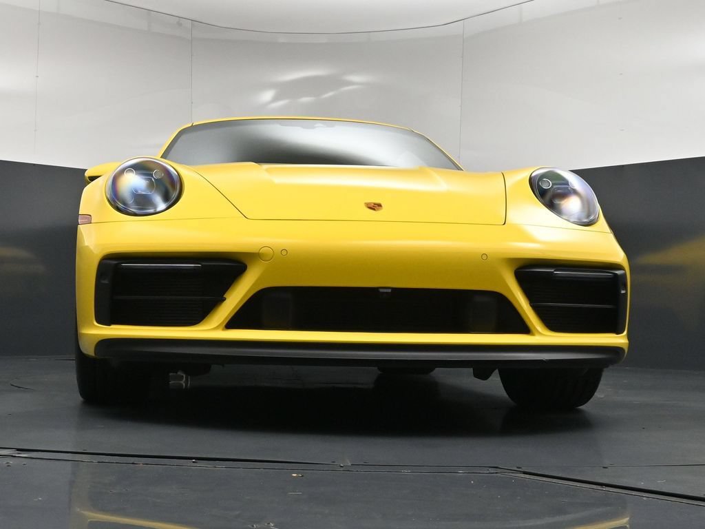 Certified 2022 Porsche 911 Carrera GTS w/ Premium Package RWD image 29