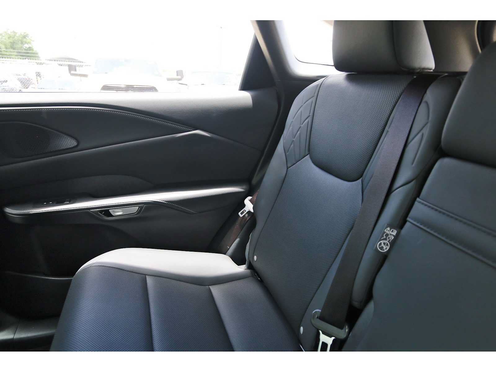 Used 2024 Lexus RX 350 Premium w/ Accessory Package (Z1) FWD image 9