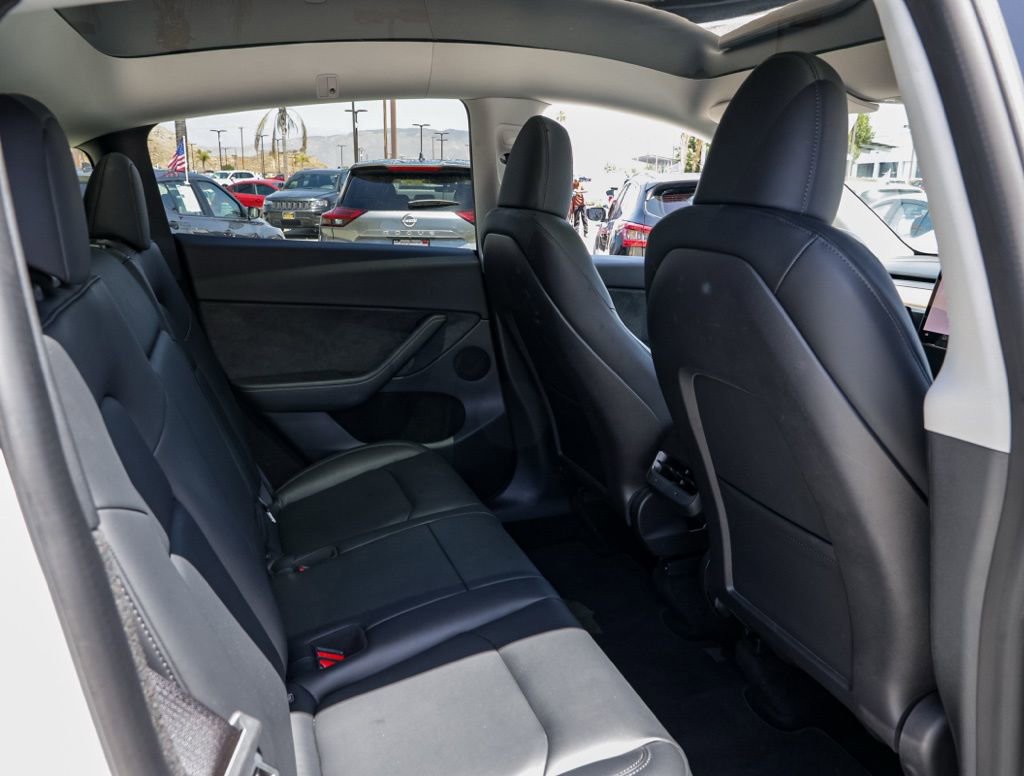 Used 2023 Tesla Model Y Long Range AWD/4WD image 22