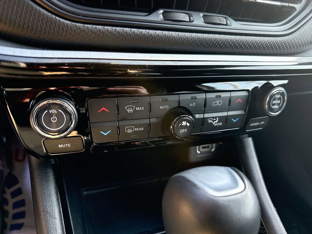 Used 2024 Jeep Compass Trailhawk image 35