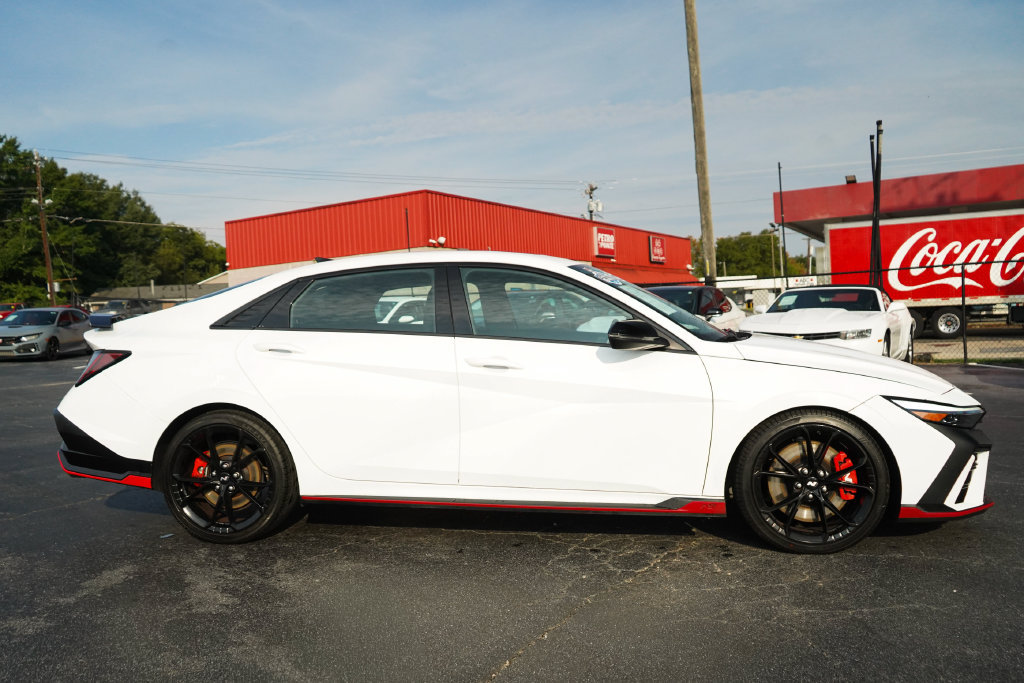 Used 2025 Hyundai Elantra N FWD image 2