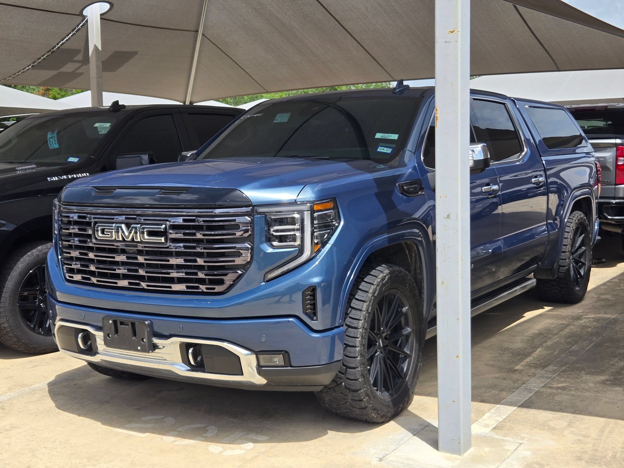 Used 2026 GMC Sierra 1500 Denali Ultimate AWD/4WD image 3