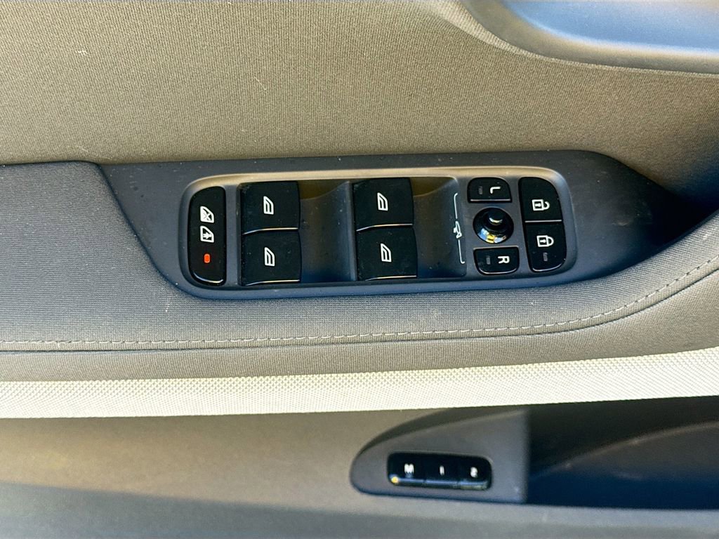 Used 2024 Polestar Polestar 2 image 19