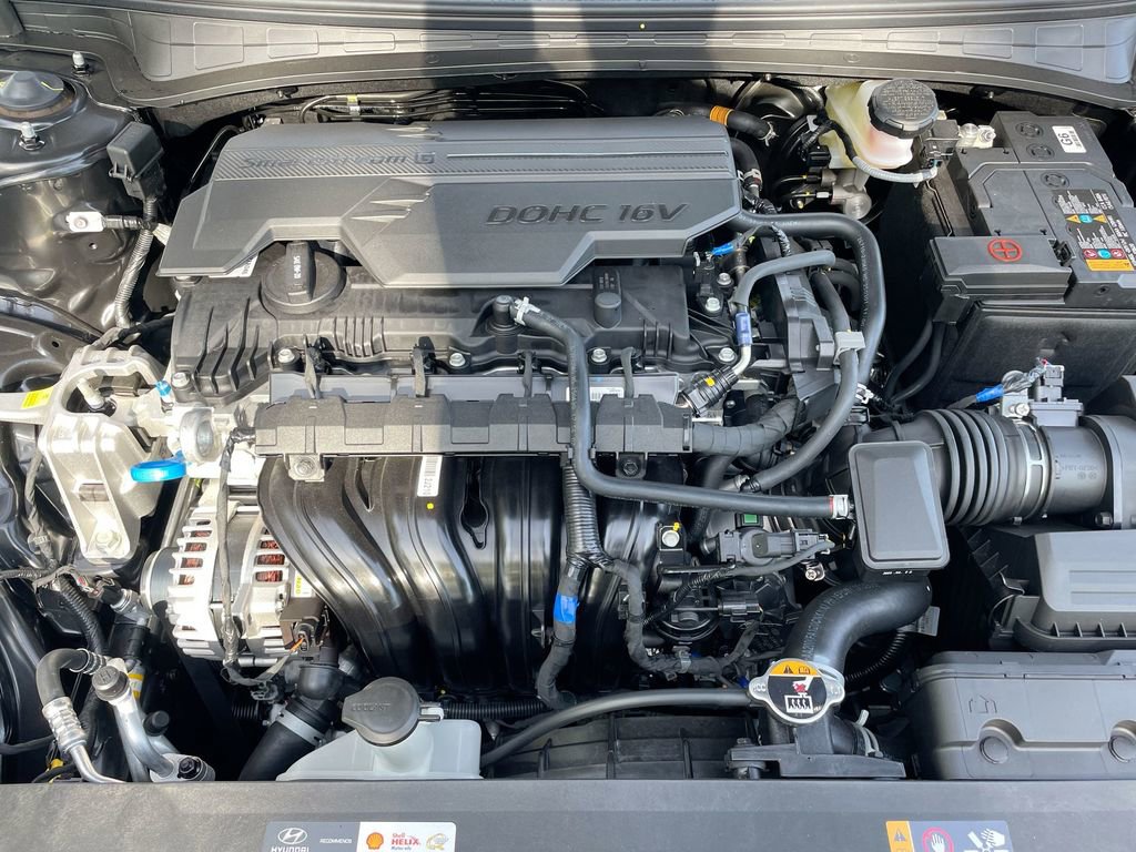 Used 2025 Hyundai Elantra Sport image 50