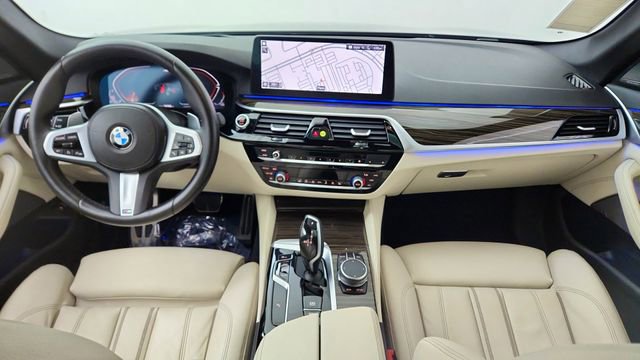 Used 2023 BMW 540i w/ M Sport Package image 86