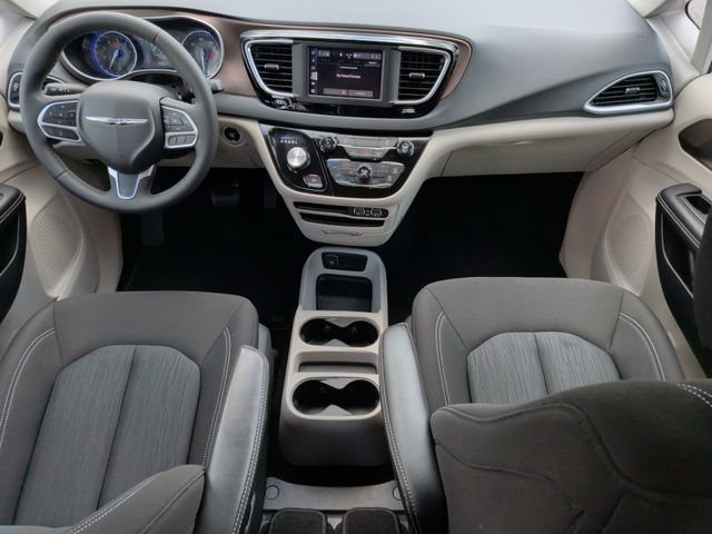 Used 2024 Chrysler Voyager LX FWD image 25