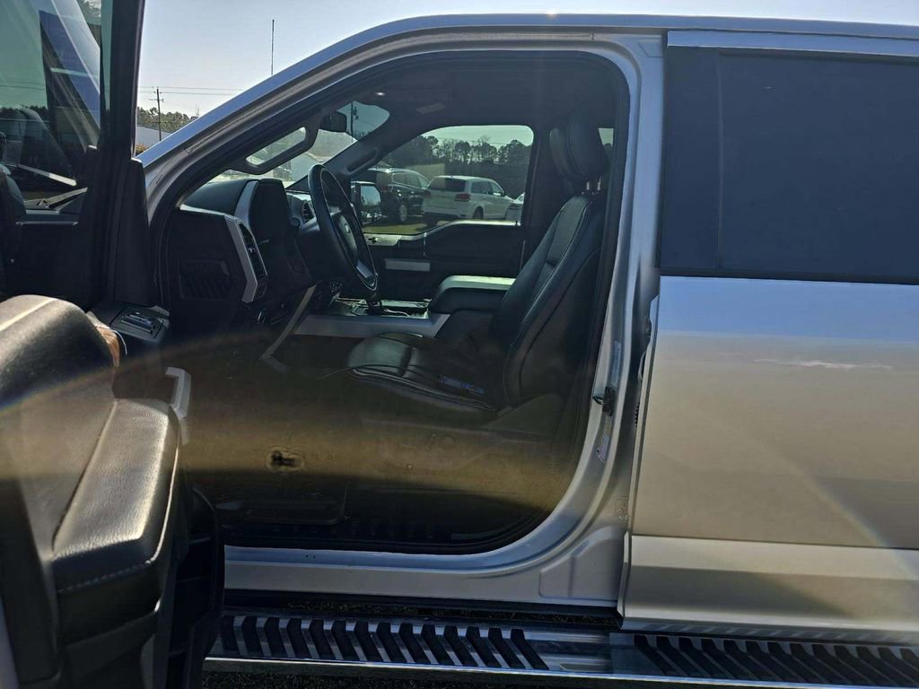 Used 2019 Ford F150 Lariat w/ Equipment Group 502A Luxury image 5