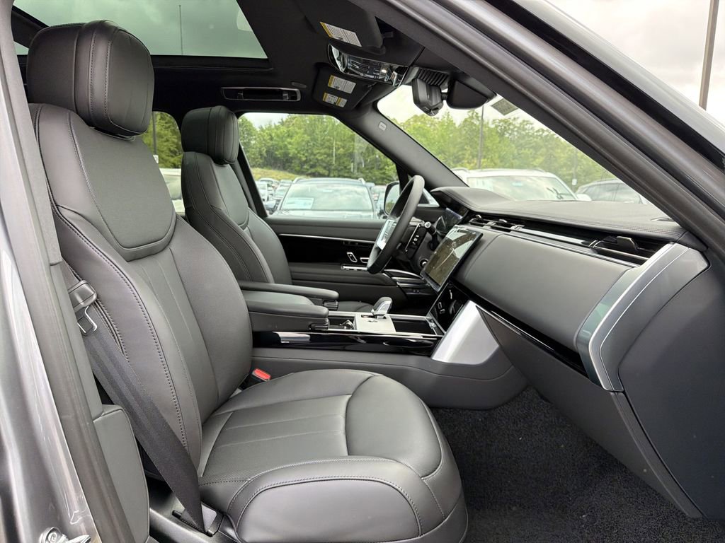 New 2026 Land Rover Range Rover SE AWD/4WD image 16