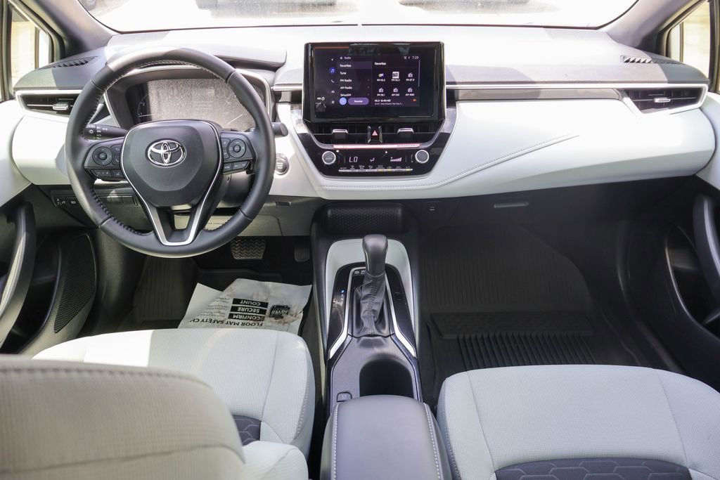 Used 2025 Toyota Corolla SE FWD image 7