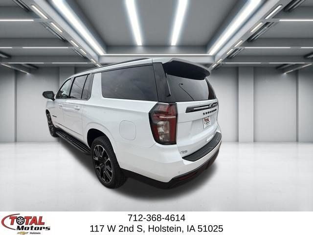 Used 2023 Chevrolet Suburban RST AWD/4WD image 6