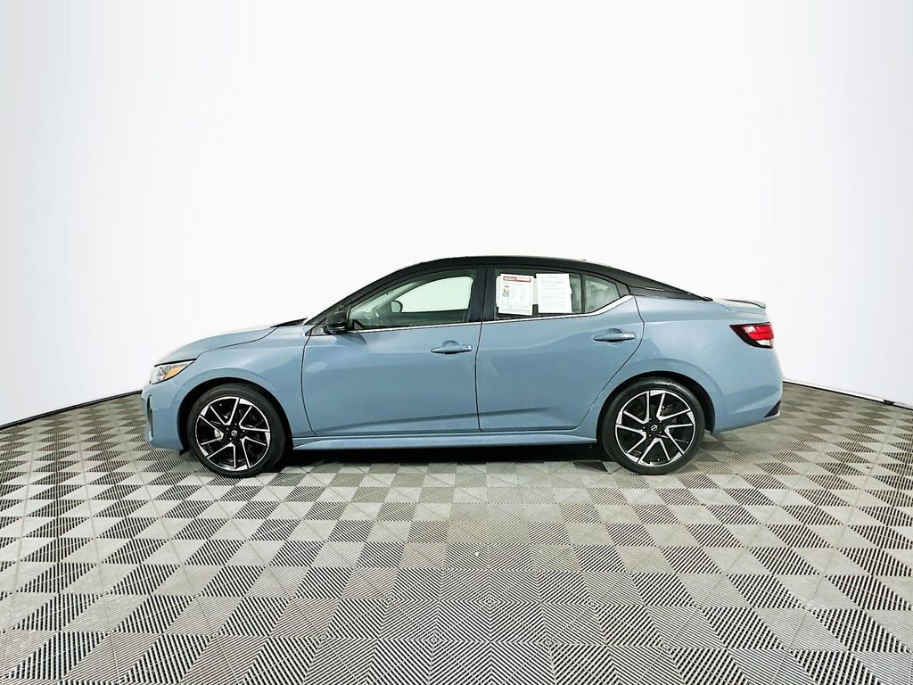 Used 2024 Nissan Sentra SR w/ SR Premium Package image 6