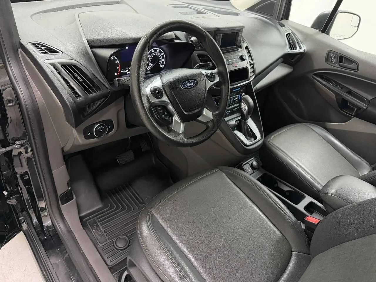 Used 2020 Ford Transit Connect XL FWD image 9
