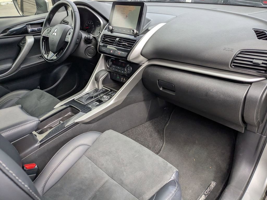 Used 2025 Mitsubishi Eclipse Cross SE image 33