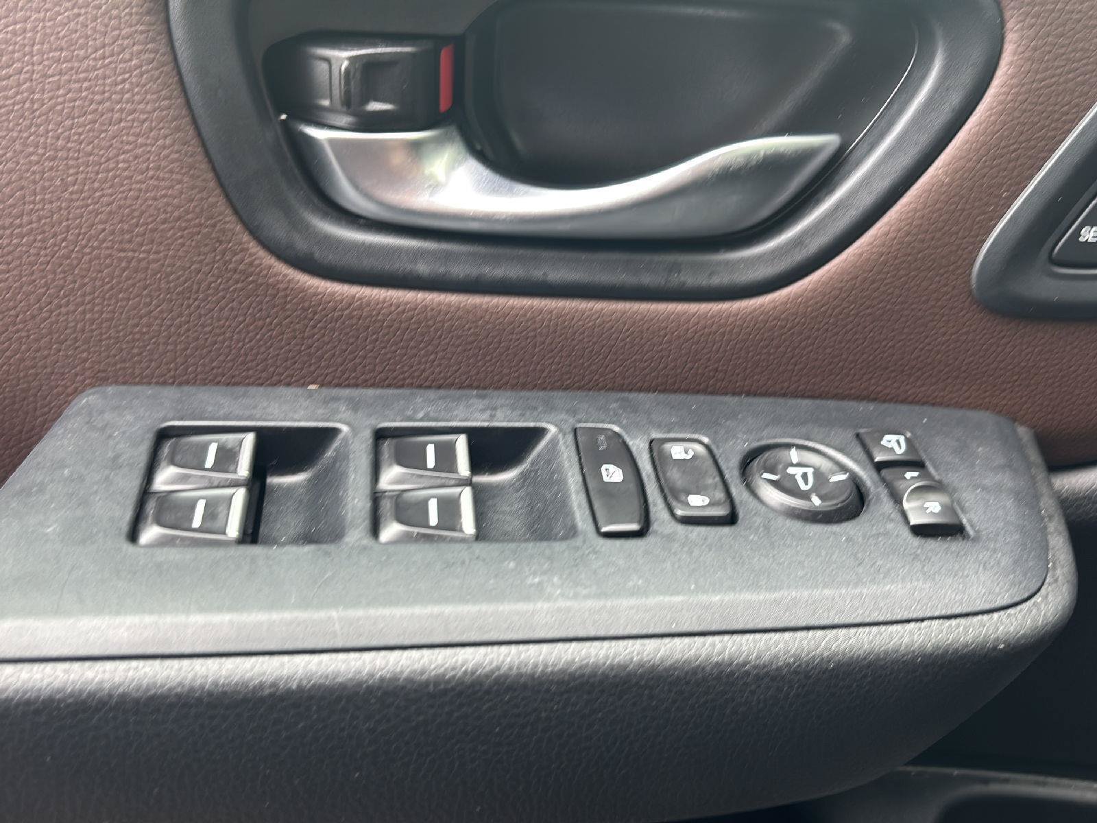 Used 2025 Honda Pilot Elite image 14