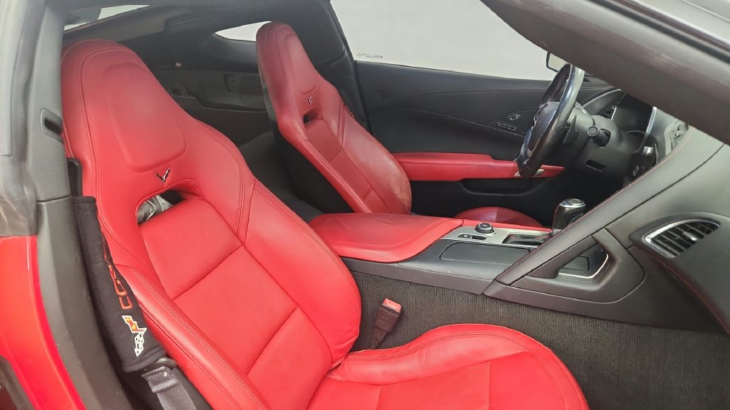 Used 2016 Chevrolet Corvette Stingray Coupe w/ 2LT Preferred Equipment Group RWD image 26