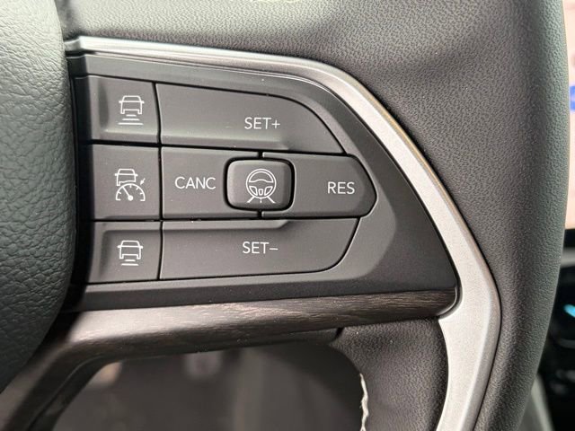 New 2026 Jeep Grand Cherokee Altitude image 18