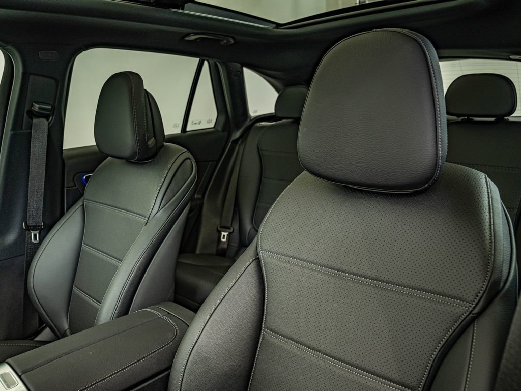 New 2026 Mercedes-Benz GLC 300 4MATIC image 30