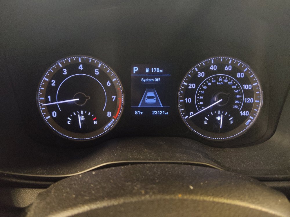Used 2021 Hyundai Venue SE FWD image 23
