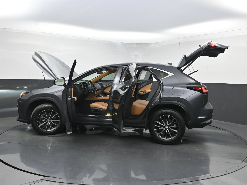 Used 2024 Lexus NX 250 FWD w/ Towing Package (2000 Lbs) image 36