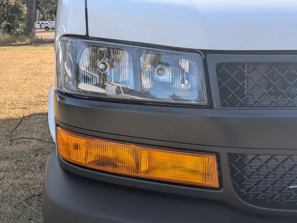 New 2025 Chevrolet Express 2500 w/ Driver Convenience Package RWD image 10