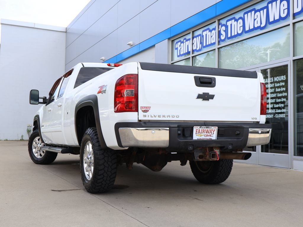 Used 2014 Chevrolet Silverado 2500 LTZ w/ LTZ Plus Package AWD/4WD image 37