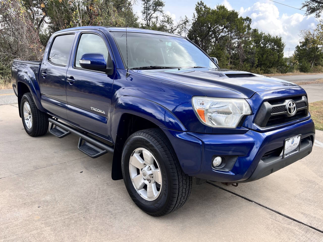 Used 2014 Toyota Tacoma PreRunner w/ TRD Sport Package image 1