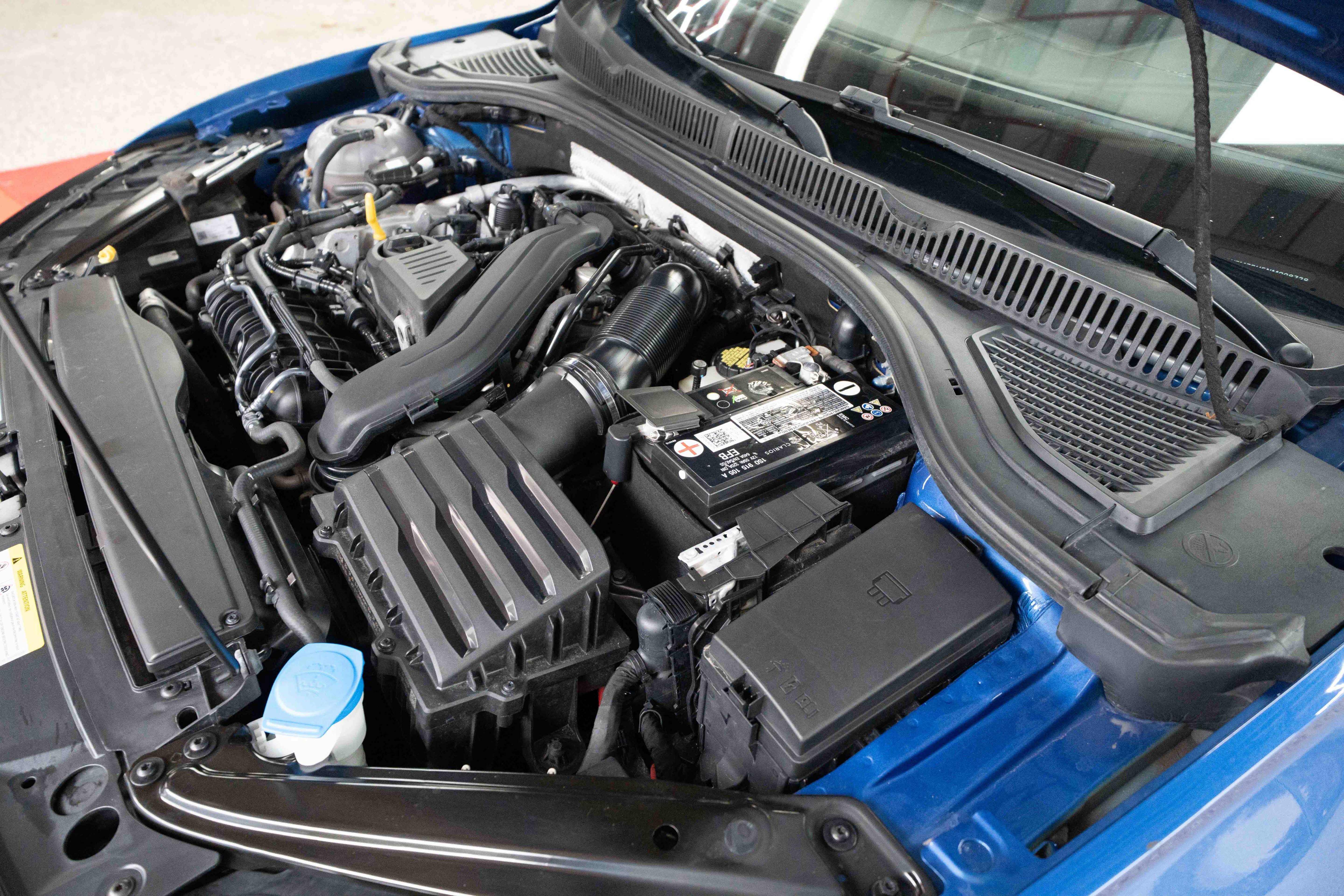 Used 2022 Volkswagen Jetta SE image 32