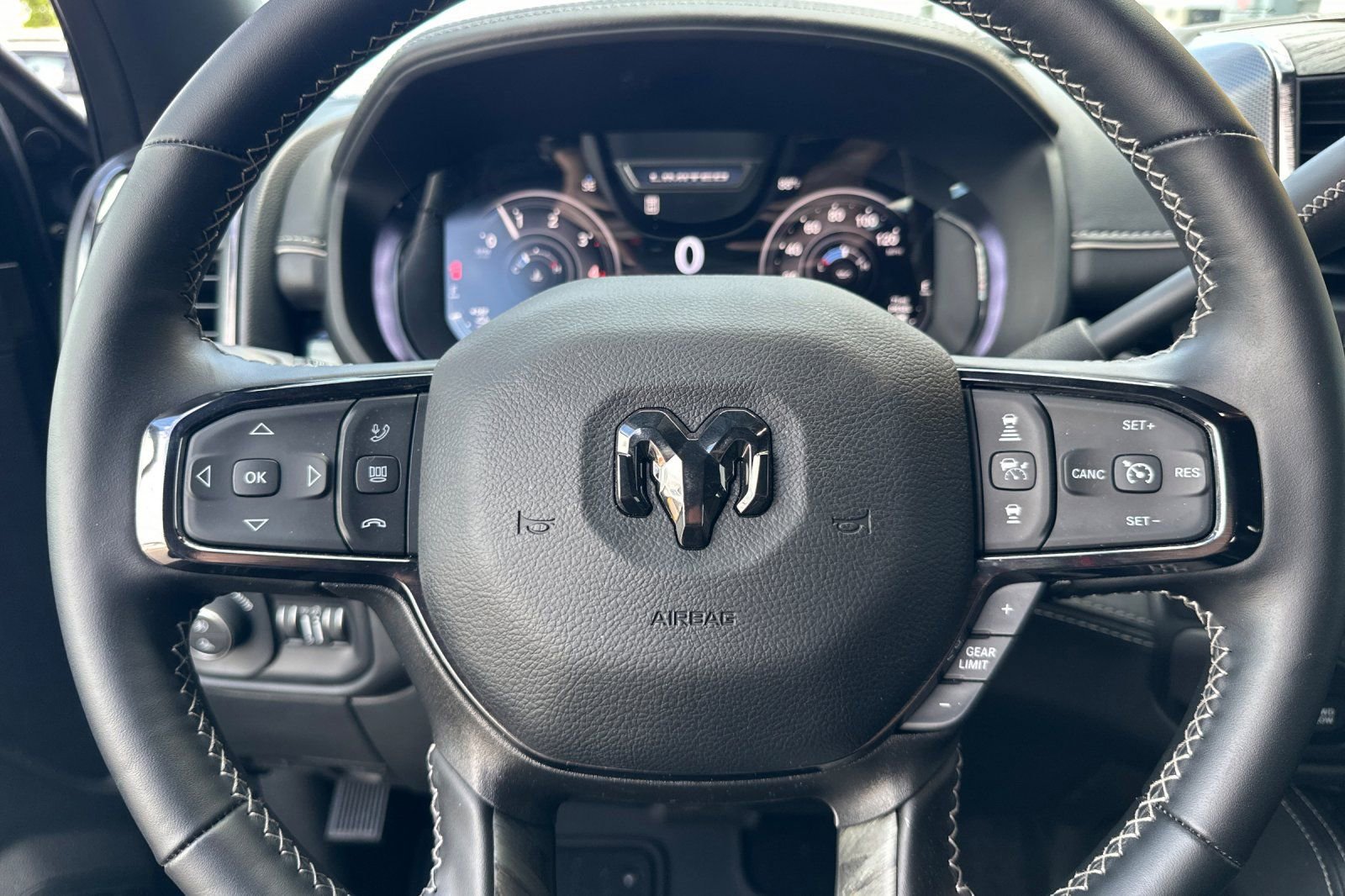 Used 2025 RAM 3500 Limited image 27