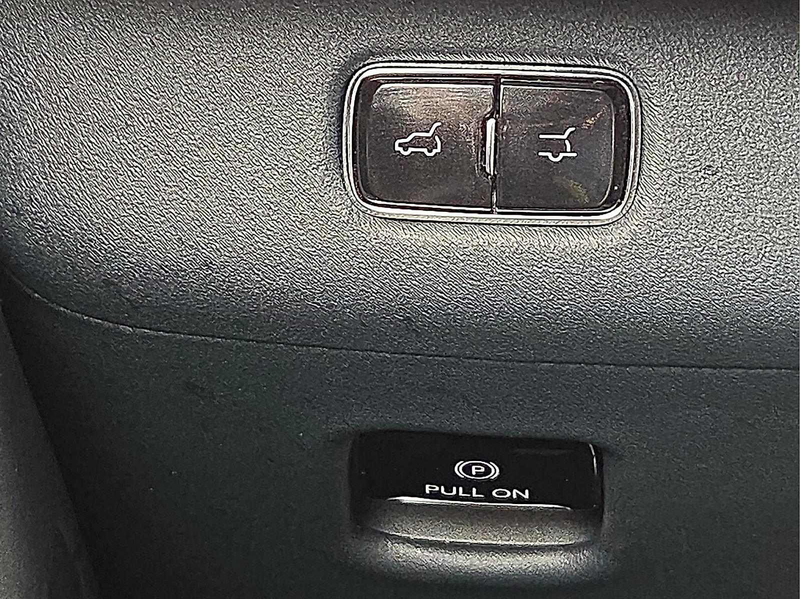 Used 2025 Lincoln Navigator L Reserve AWD/4WD image 19