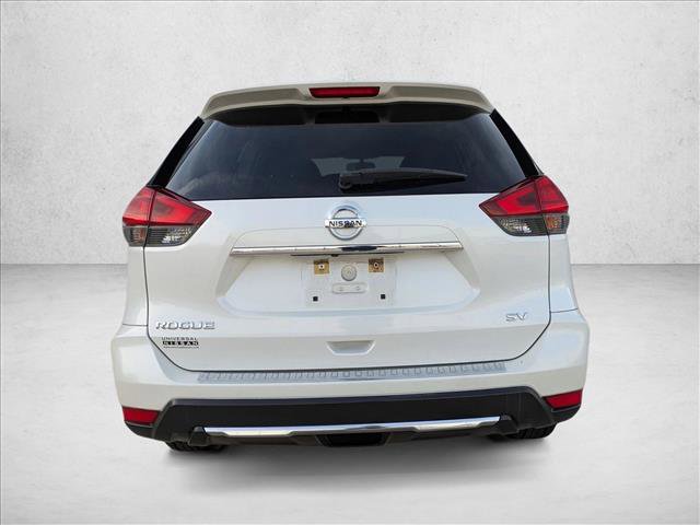 Used 2017 Nissan Rogue SV image 7