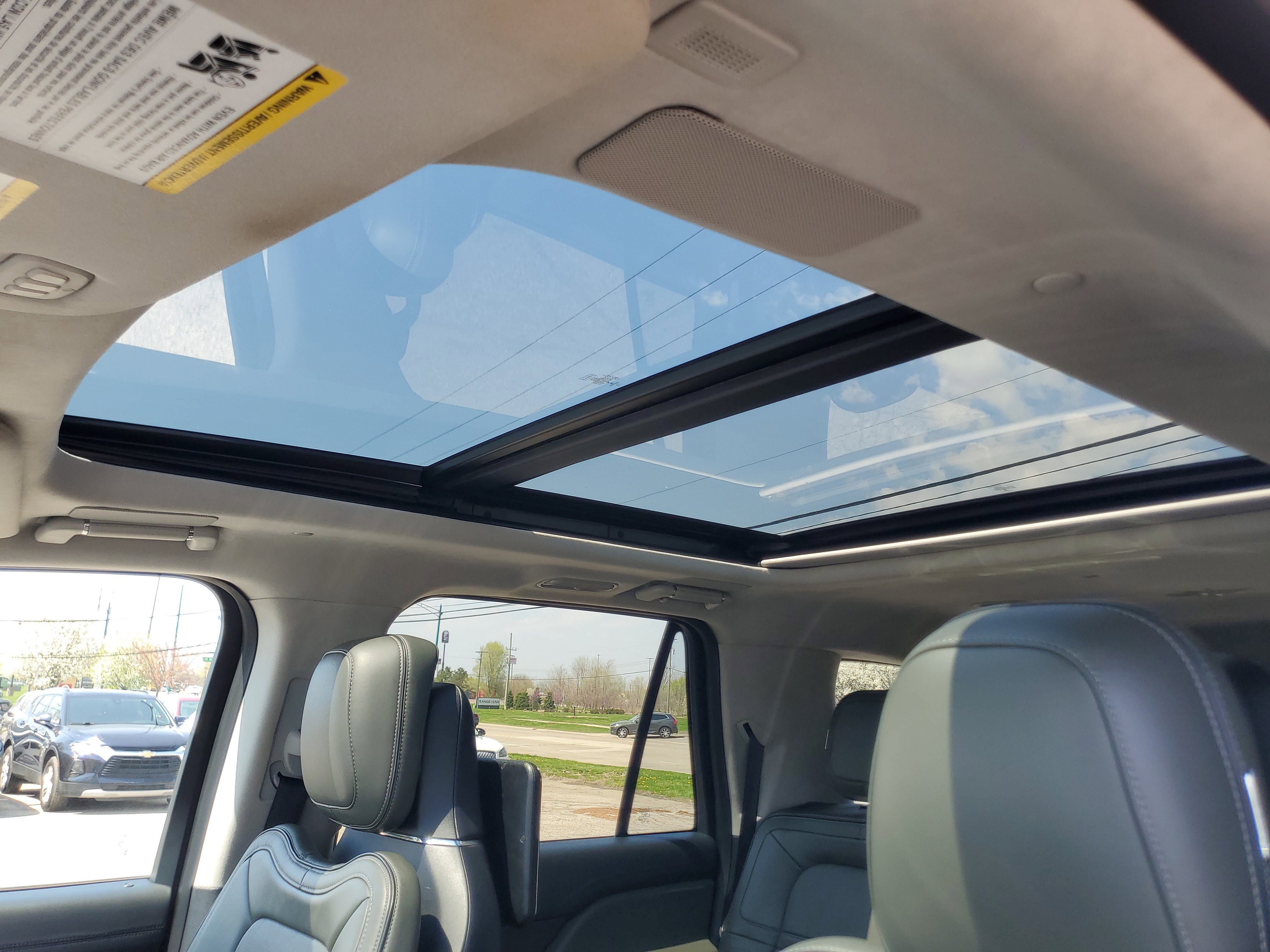 Certified 2022 Lincoln Navigator L Black Label AWD/4WD image 11