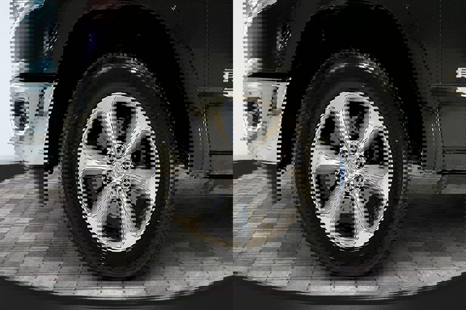 Used 2020 RAM 1500 Limited w/ Off-Road Group image 34