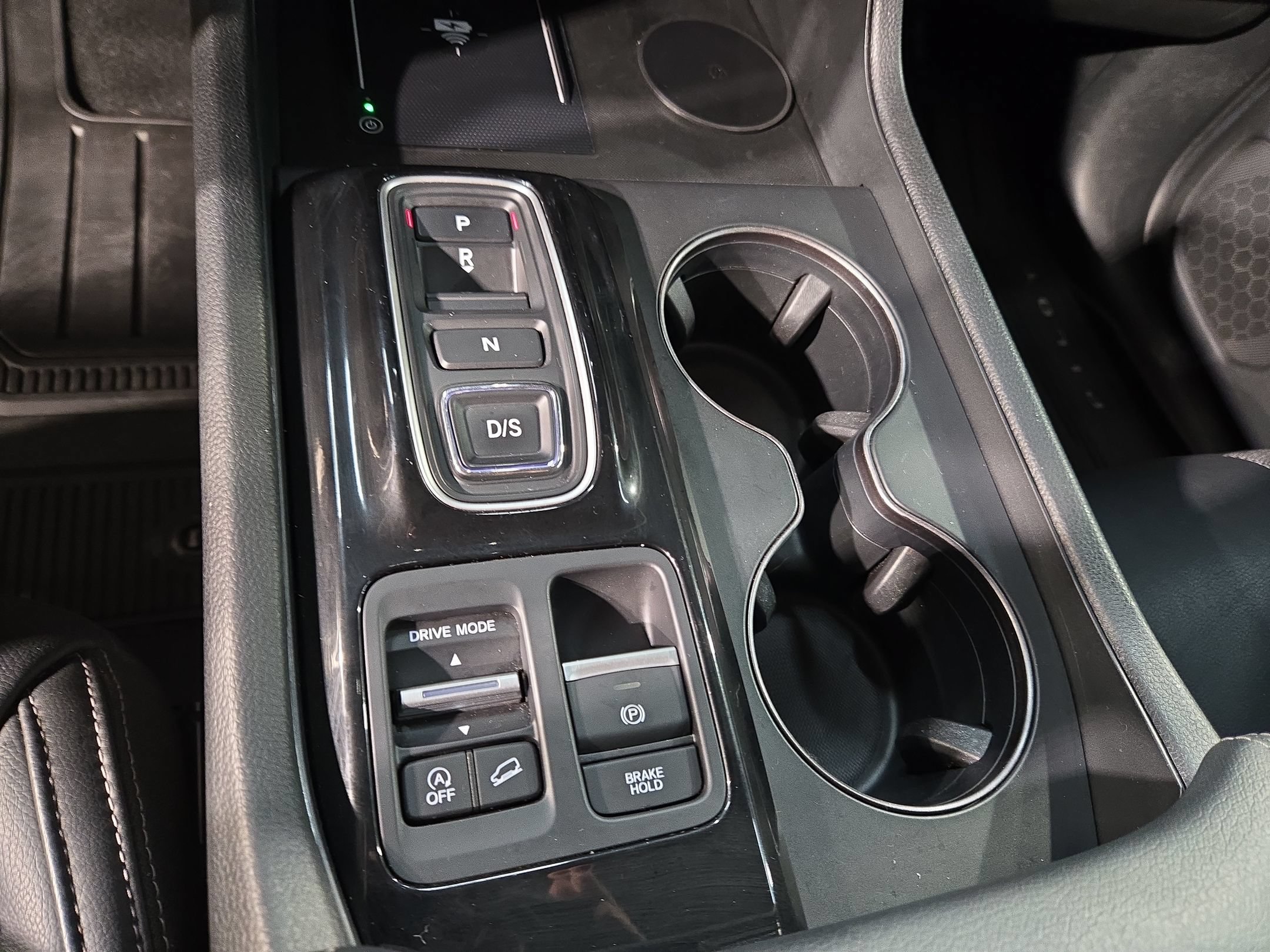 Used 2025 Honda Pilot EX-L image 32