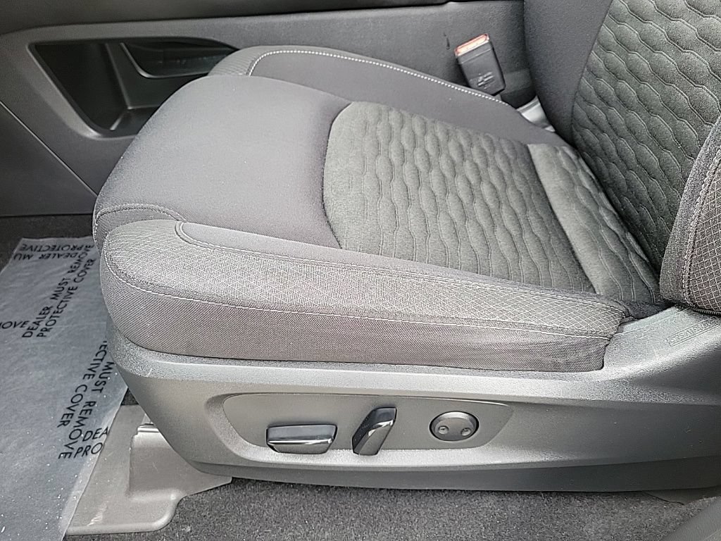 Used 2022 Nissan Pathfinder SV AWD/4WD image 11