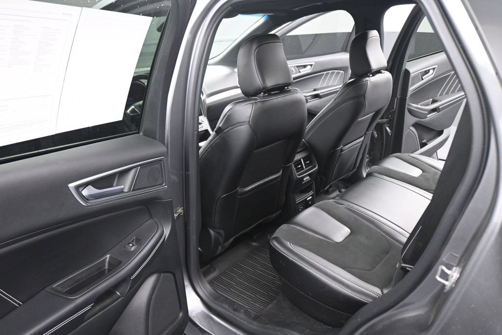 Used 2022 Ford Edge ST w/ Equipment Group 401A AWD/4WD image 42