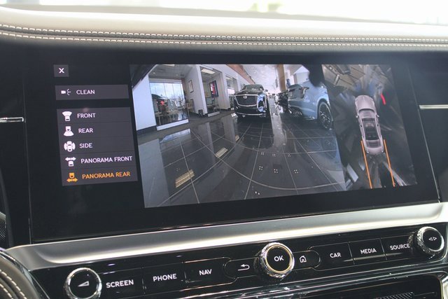 Used 2022 Bentley Flying Spur V8 image 31