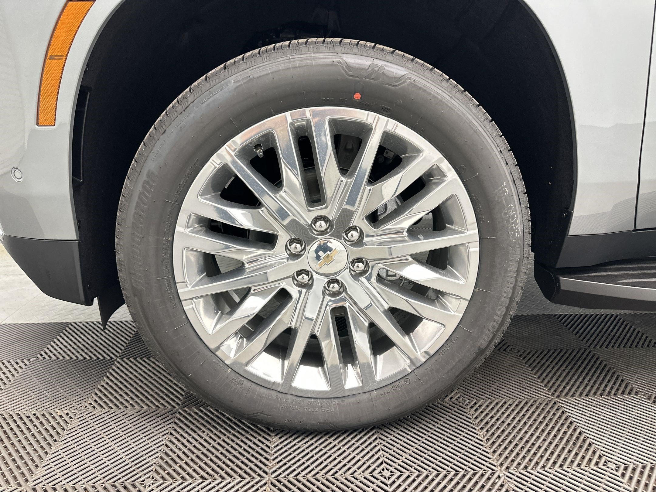 New 2026 Chevrolet Suburban Premier w/ Sun And Tow Package AWD/4WD image 11
