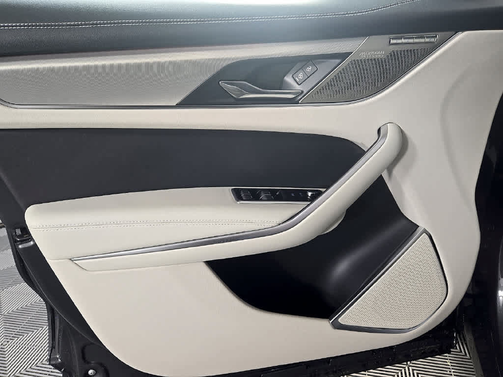 New 2026 Jaguar F-PACE R-Dynamic S AWD/4WD image 9